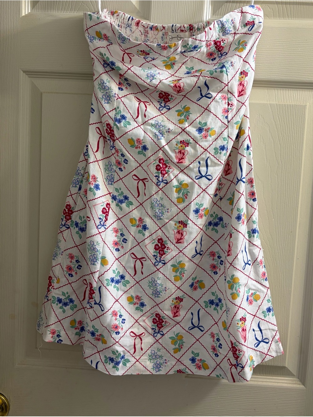 Jessica Simpson White Floral Skirt with Red, Blue, Yellow and Pink Accents